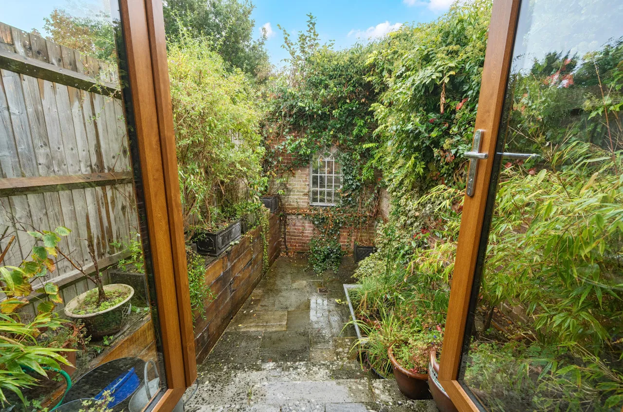 Buckingham Road, Shoreham-by-Sea, BN43, photo 22