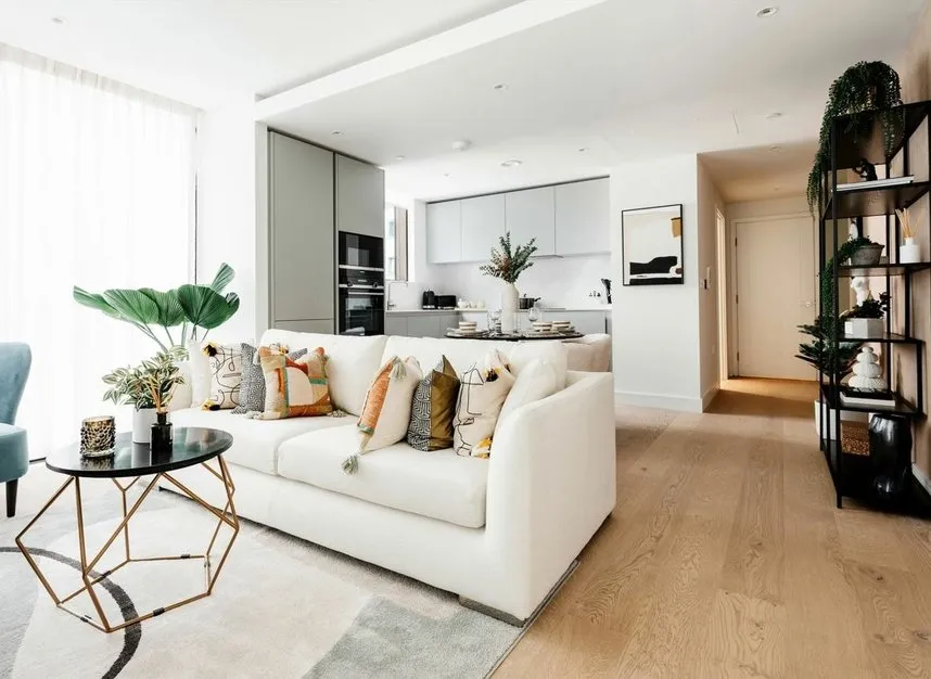 1 bed flat for sale, Marsh Wall, South Quay Plaza, E14