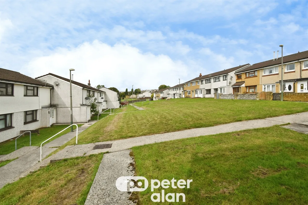 Maerdy View Tredegar, NP22, photo 14