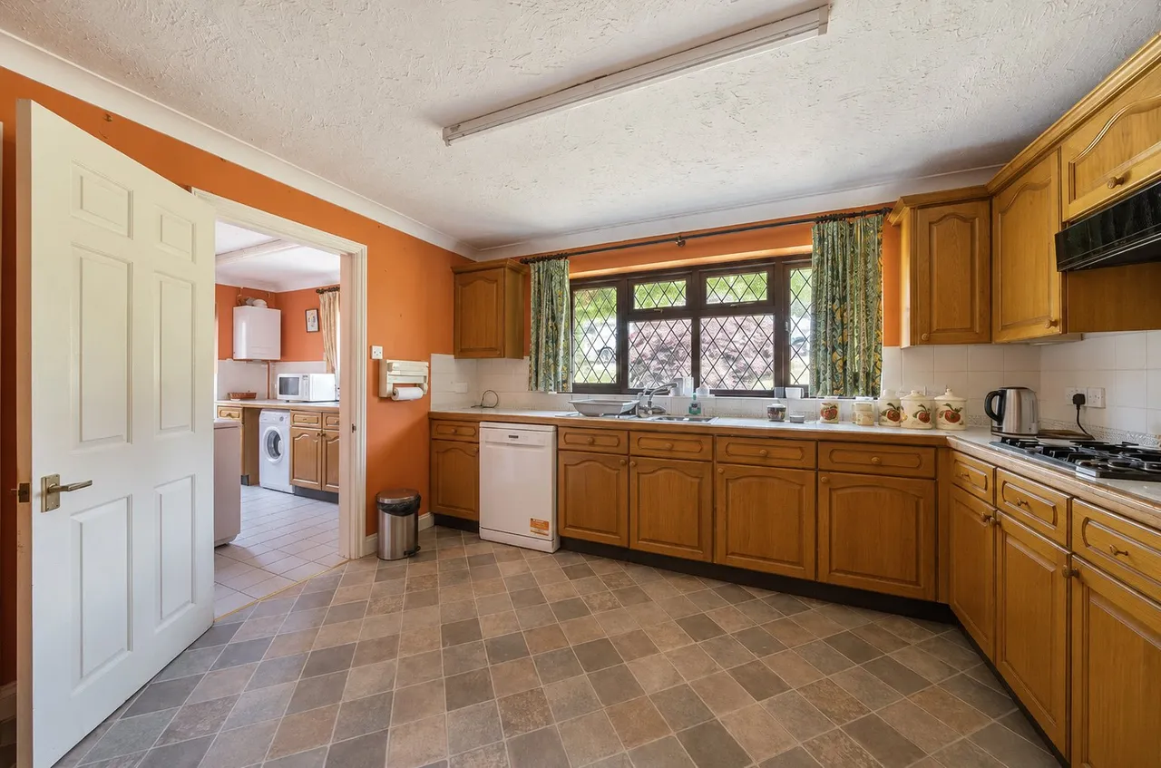 Broad Ha'penny, Wrecclesham, GU10, photo 14