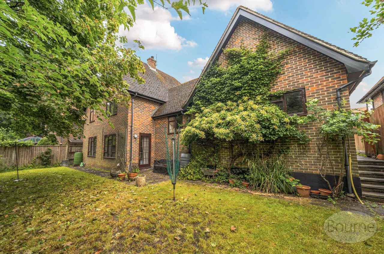 Broad Ha'penny, Wrecclesham, GU10, photo 12