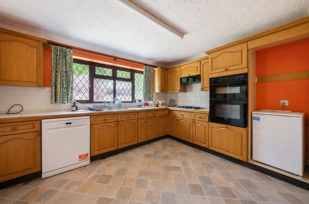 Broad Ha'penny, Wrecclesham, GU10, photo 3