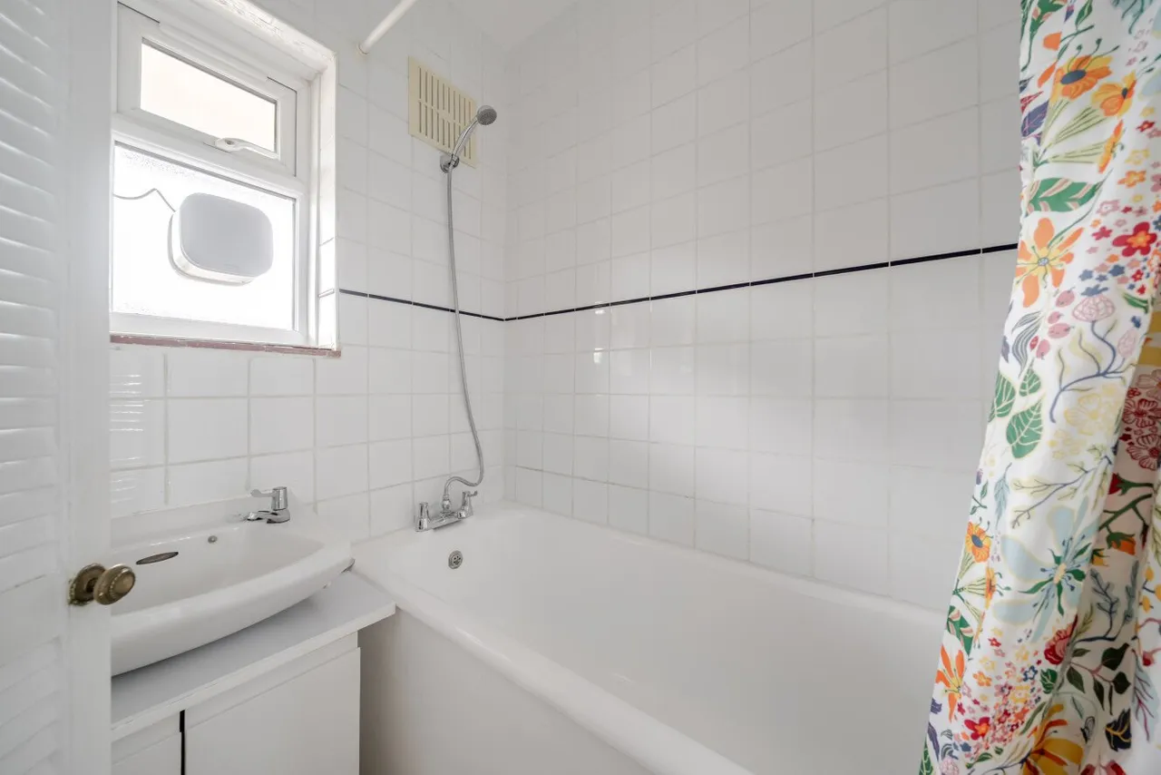 Honeywell Road, Battersea, London, SW11, photo 5