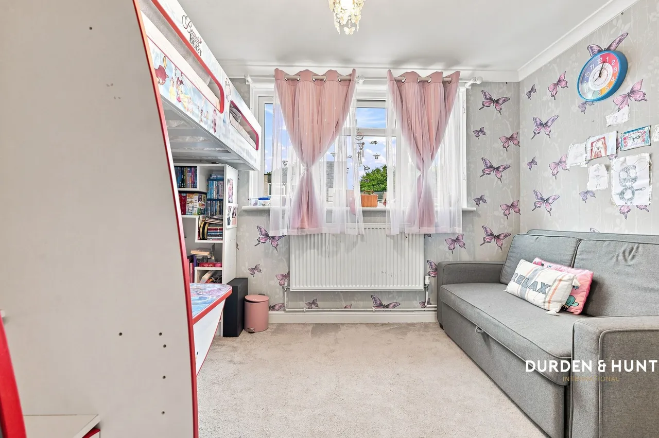 Highwood Lane, Loughton, IG10, photo 10