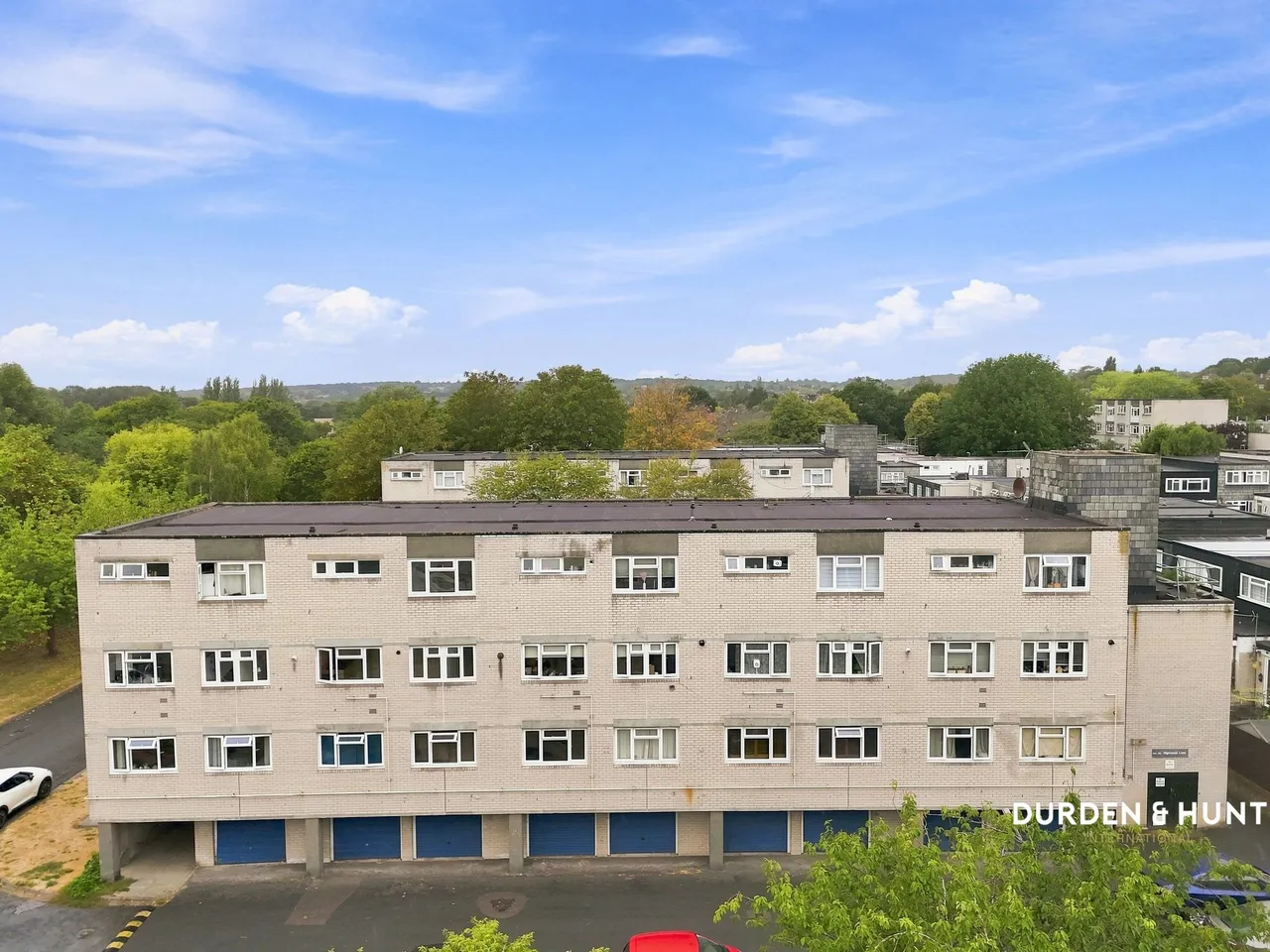 2 bed flat for sale, Highwood Lane, Loughton, IG10