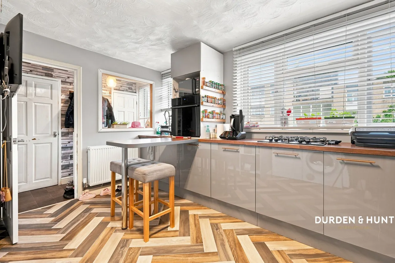 Highwood Lane, Loughton, IG10, photo 5