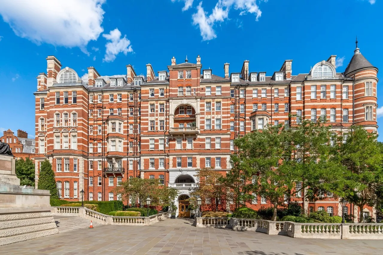 4 bed flat to rent, Prince Consort Road, London, SW7