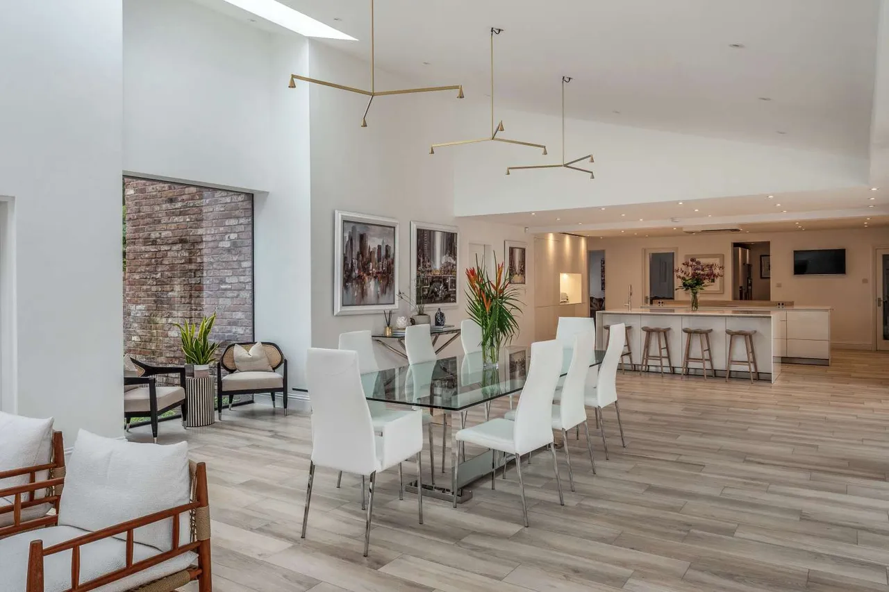Bollington Lane, Nether Alderley, Macclesfield, Cheshire, SK10 4TB, photo 5