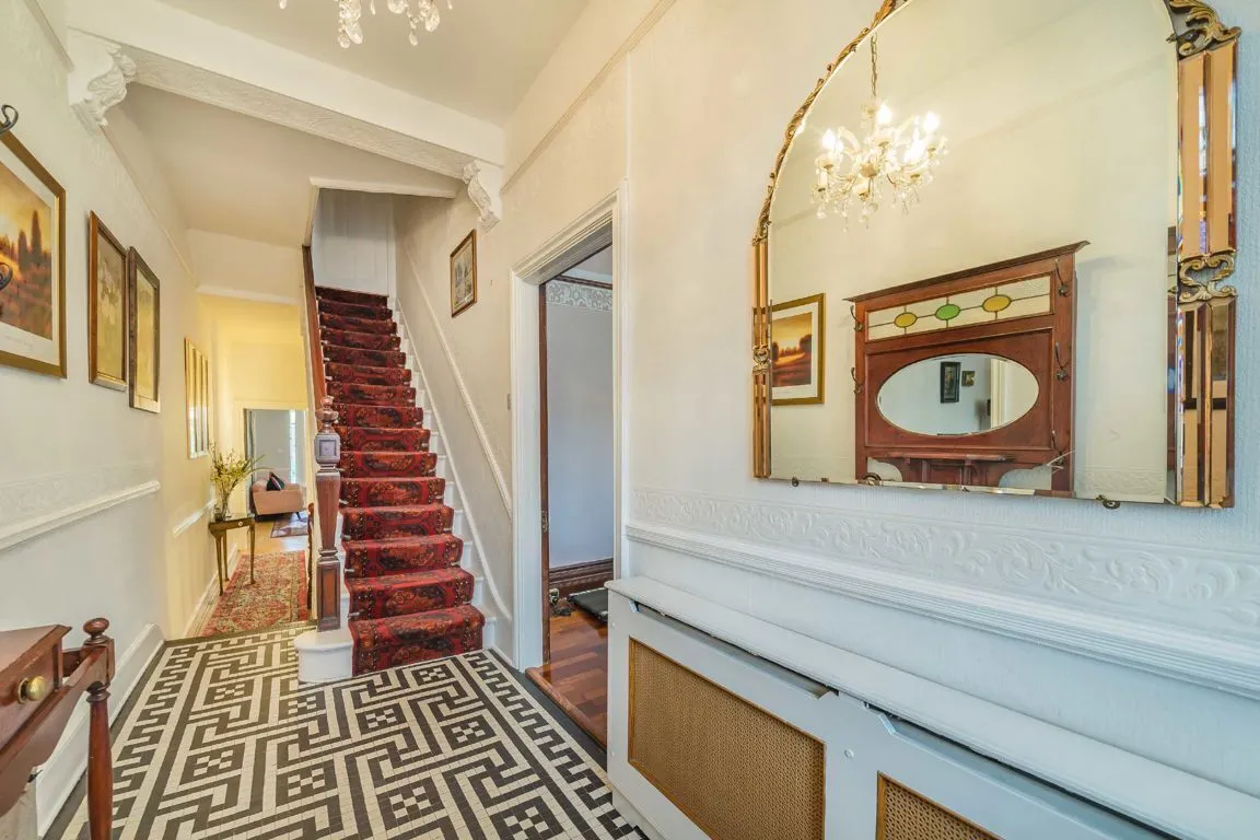 Drakefield Road, SW17, photo 13