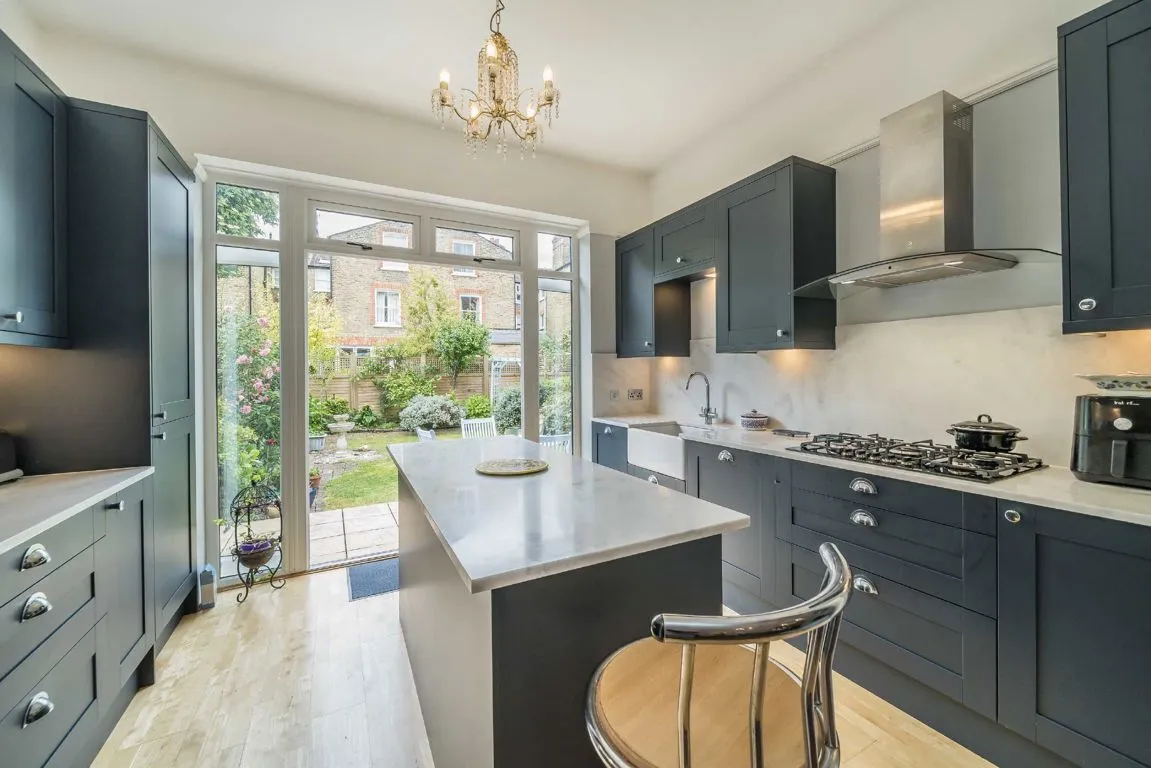 Drakefield Road, SW17, photo 3