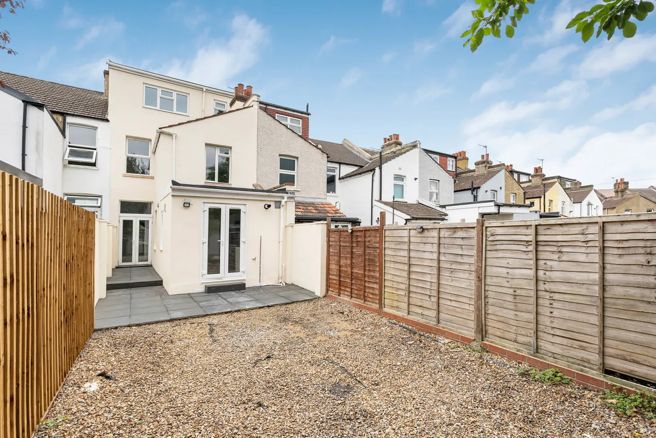 Charnwood Road, London, SE25, photo 24