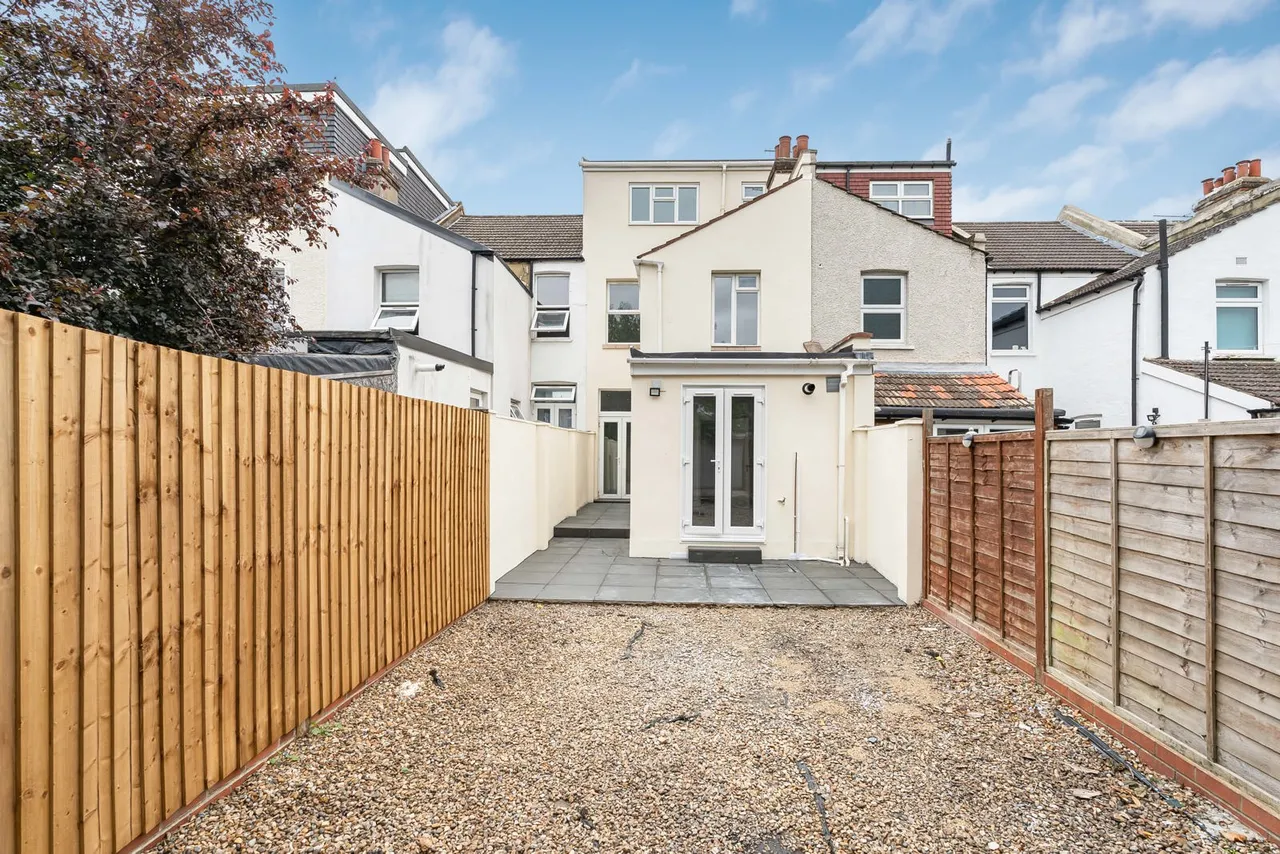 Charnwood Road, London, SE25, photo 25