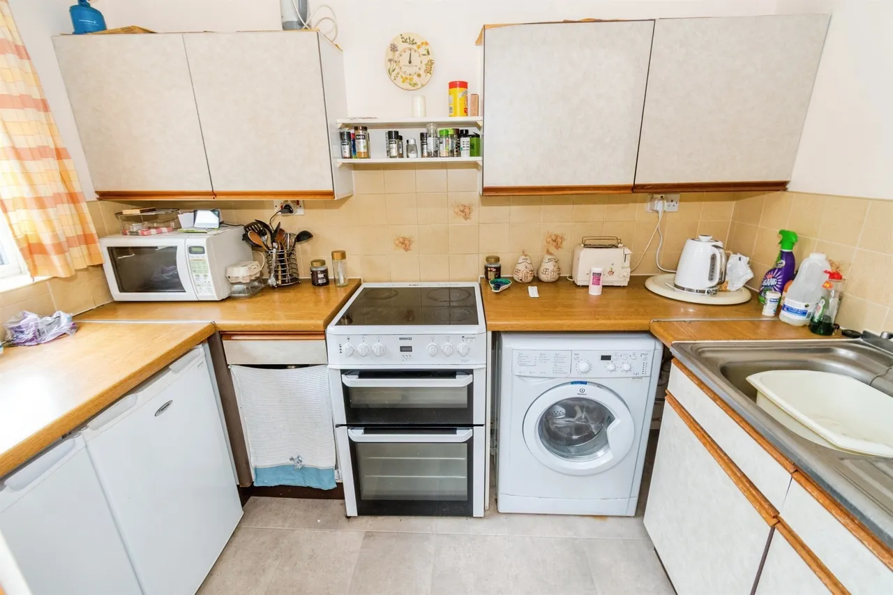 Greenwood Close, Romsey, SO51, photo 6