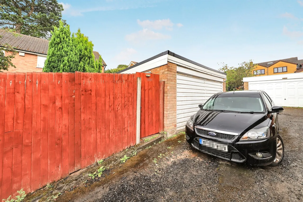 Goldthorn Hill, Goldthorn, WV2, photo 14