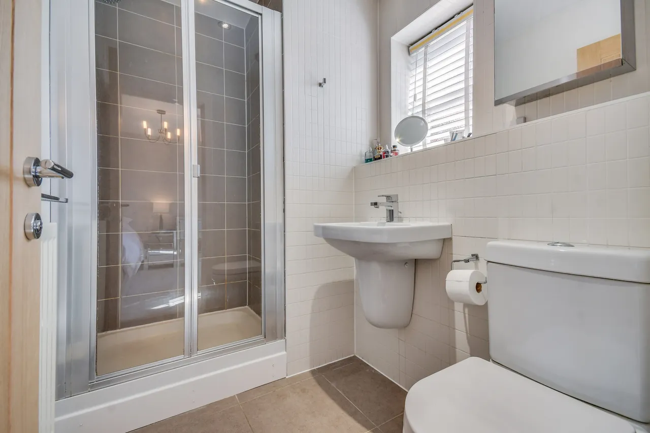 25 Galleywood Road, Great Baddow, Chelmsford, Essex, CM2 8DH, photo 12