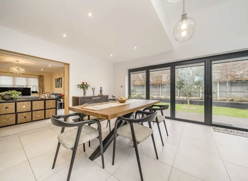 Kingswood Avenue, Hampton, TW12, photo 4