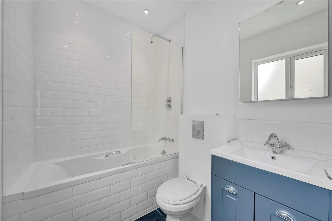 College Road, Guildford, Surrey, GU1 4QG, photo 11
