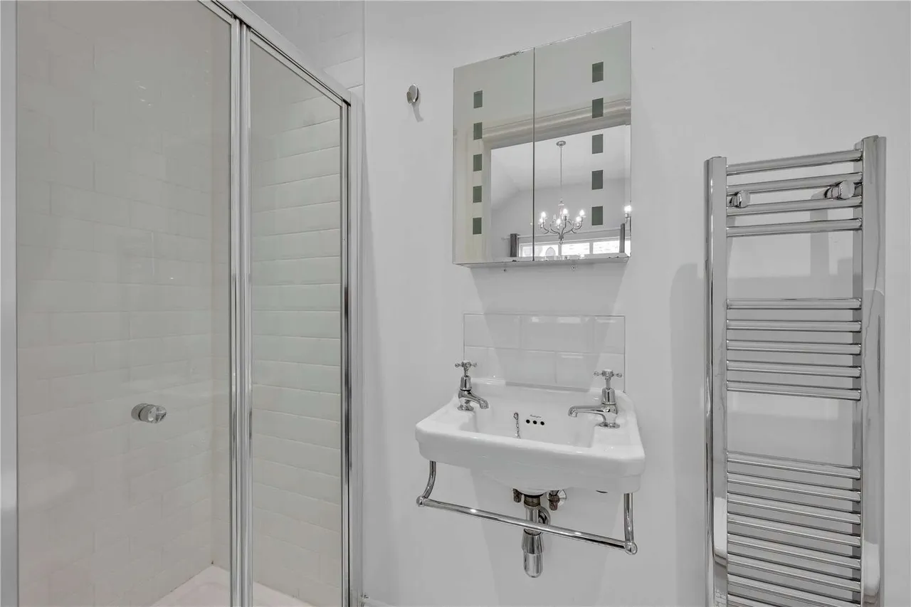 College Road, Guildford, Surrey, GU1 4QG, photo 9