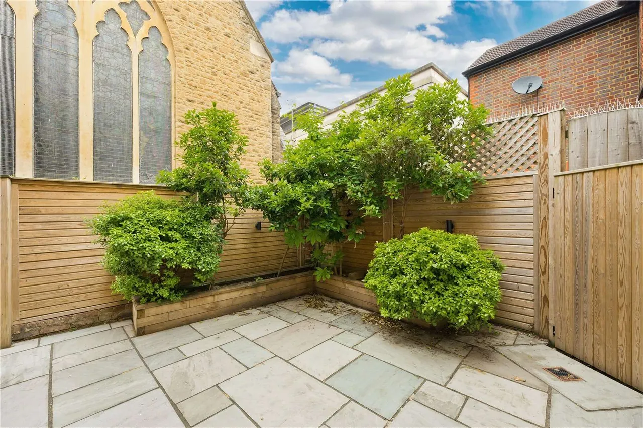 College Road, Guildford, Surrey, GU1 4QG, photo 12
