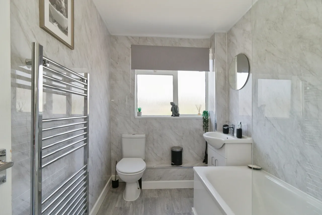 Dorothy Evans Close, Bexleyheath, DA7, photo 8