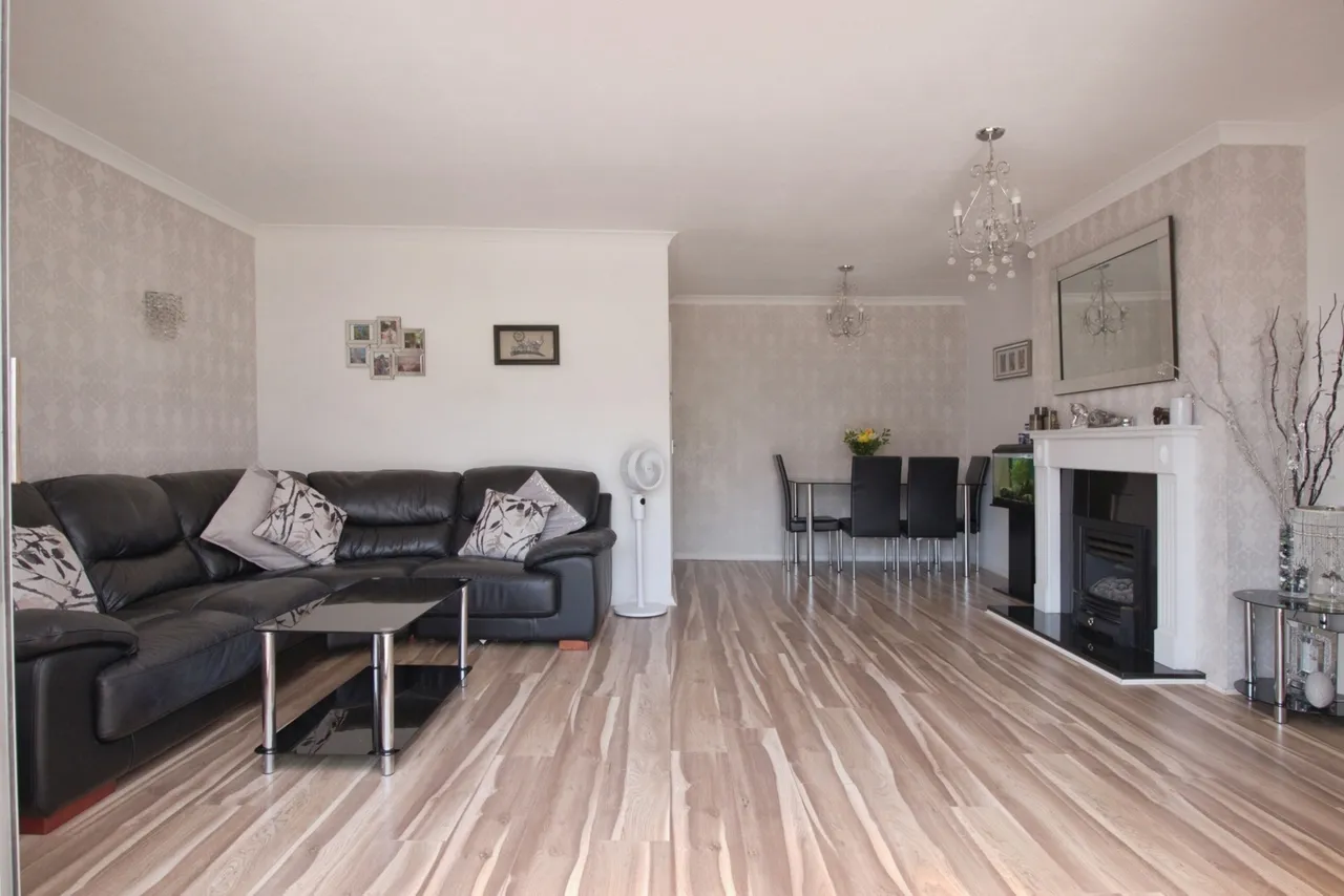 Dorothy Evans Close, Bexleyheath, DA7, photo 3