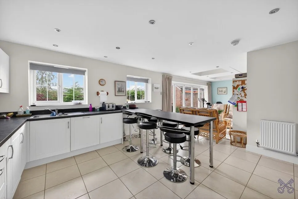 Orchard Close, South Littleton, WR11, photo 3