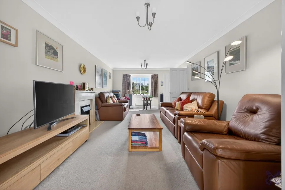 Orchard Close, South Littleton, WR11, photo 8