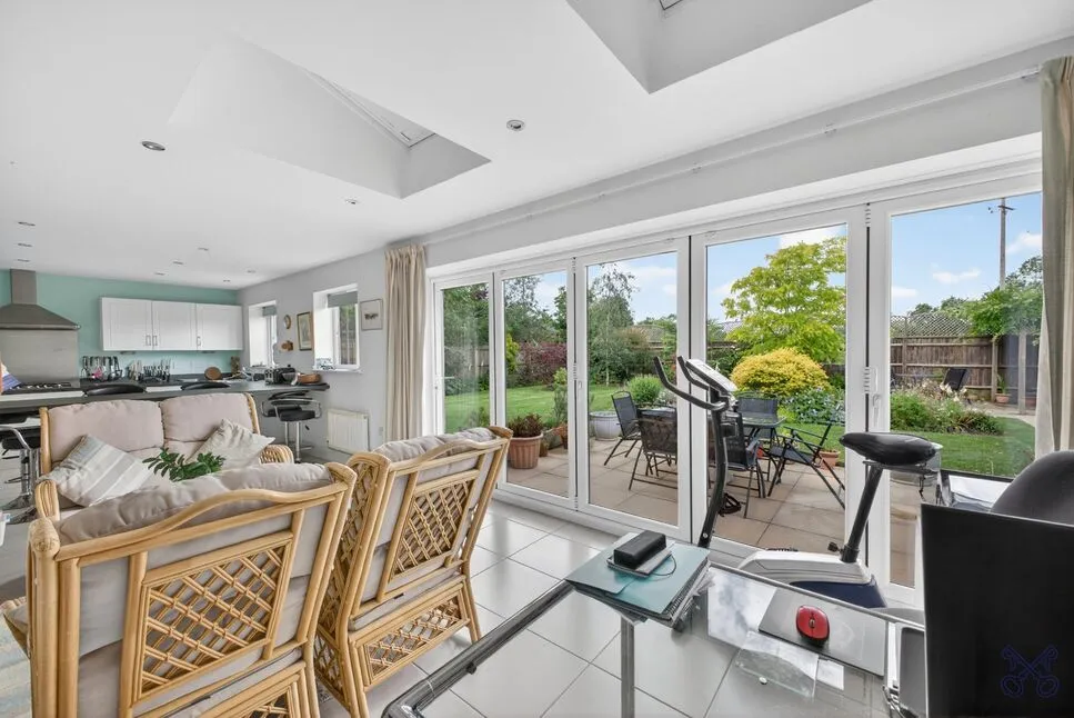 Orchard Close, South Littleton, WR11, photo 2
