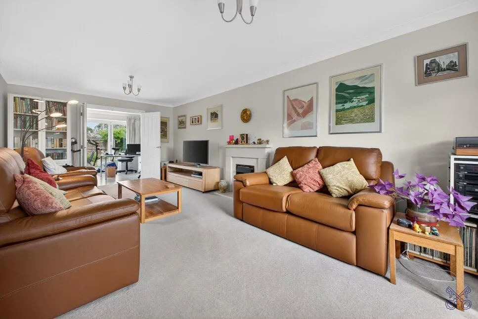 Orchard Close, South Littleton, WR11, photo 7