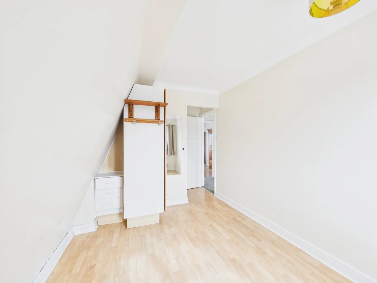 Ashford, Surrey, photo 17
