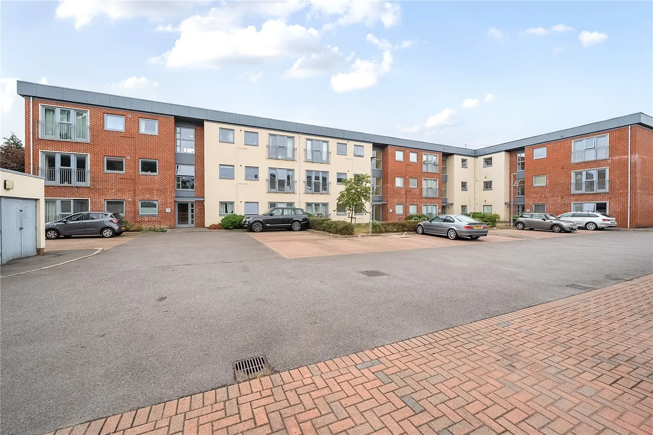 London Road, Binfield, Bracknell, Berkshire, RG42 4FA, photo 14