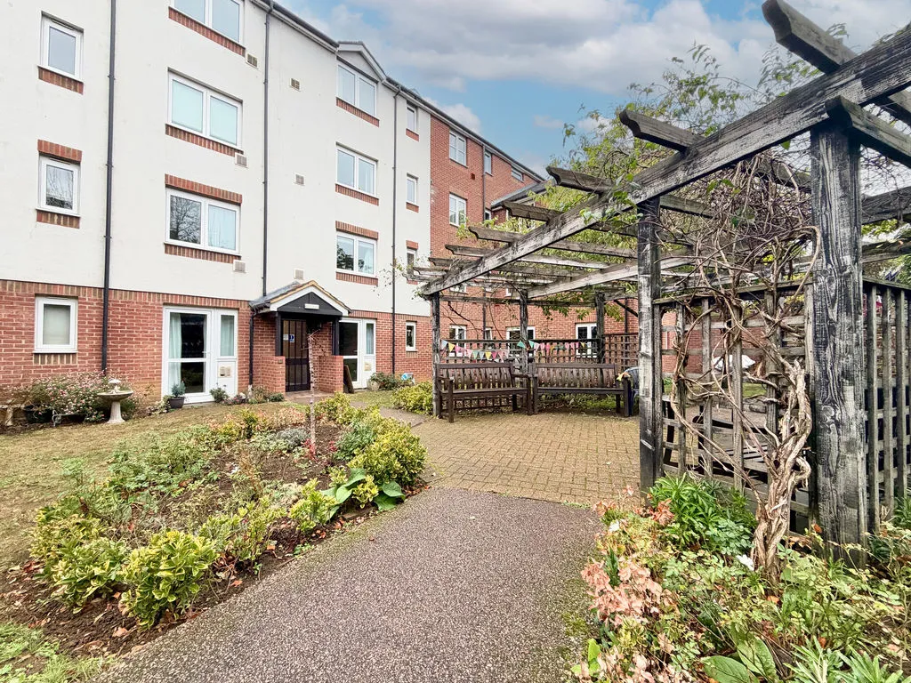 2 bed flat for sale, Lammas Walk, Leighton Buzzard, LU7