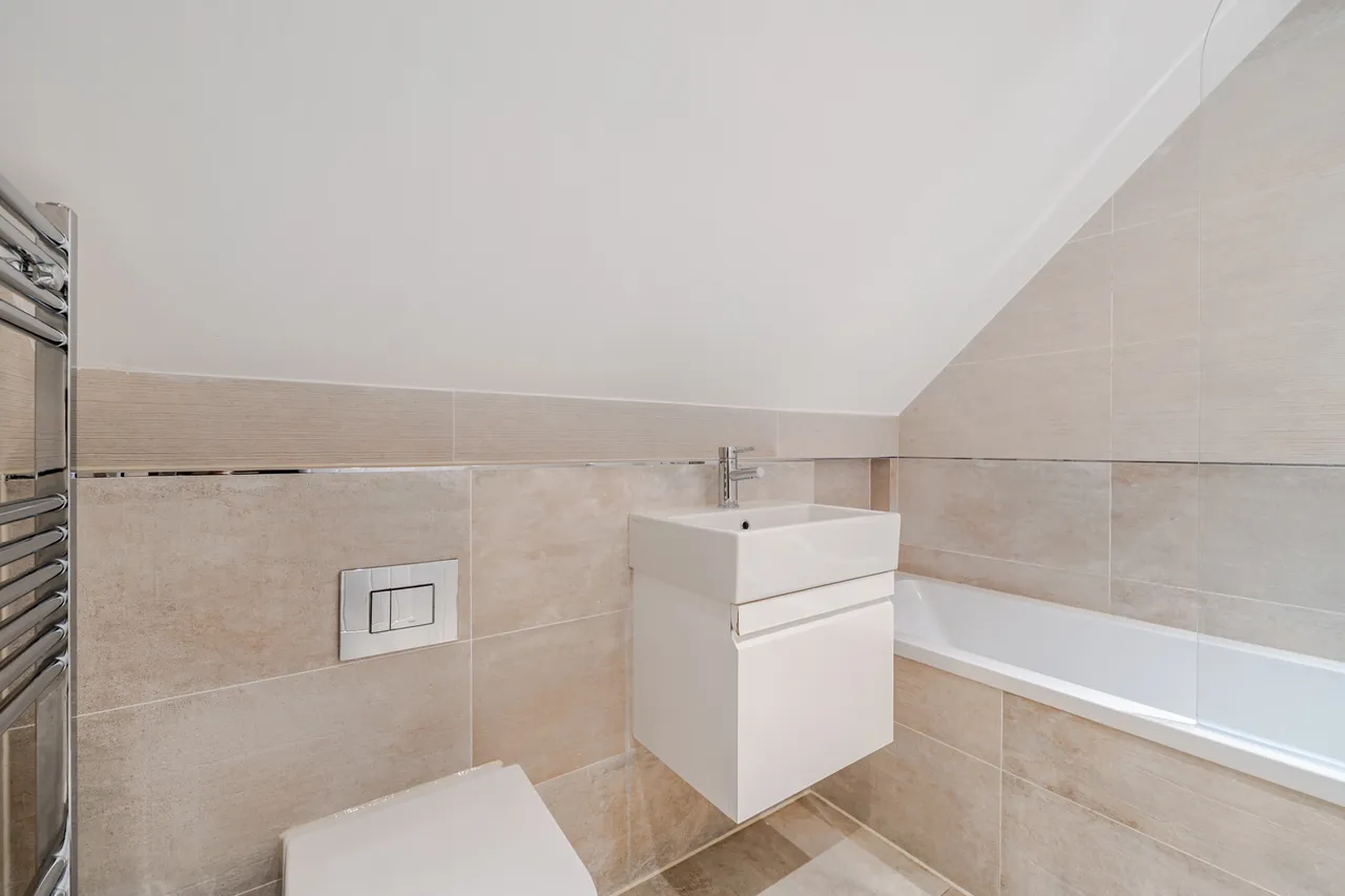 Furlong Road, Bourne End, SL8, photo 8