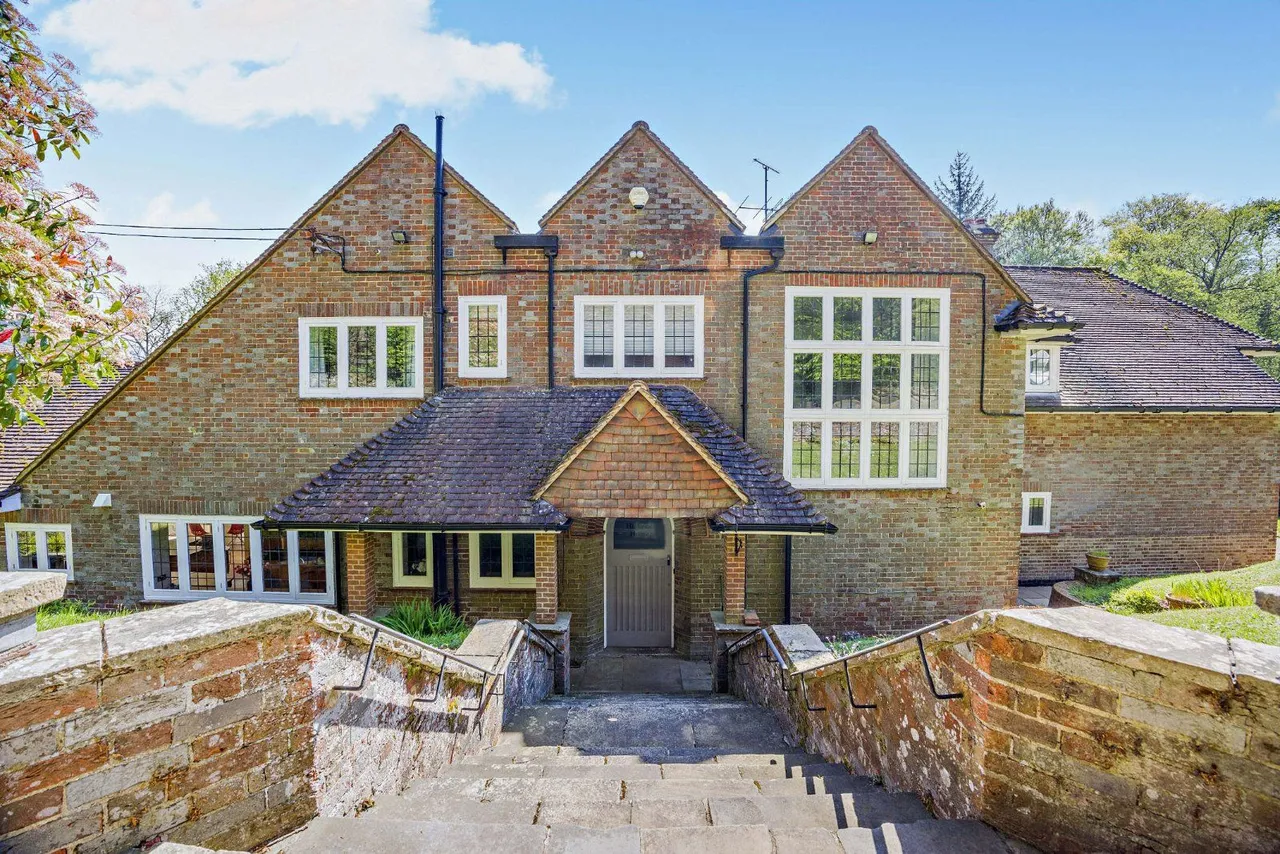 Burys Bank Road, Greenham, RG19, photo 19
