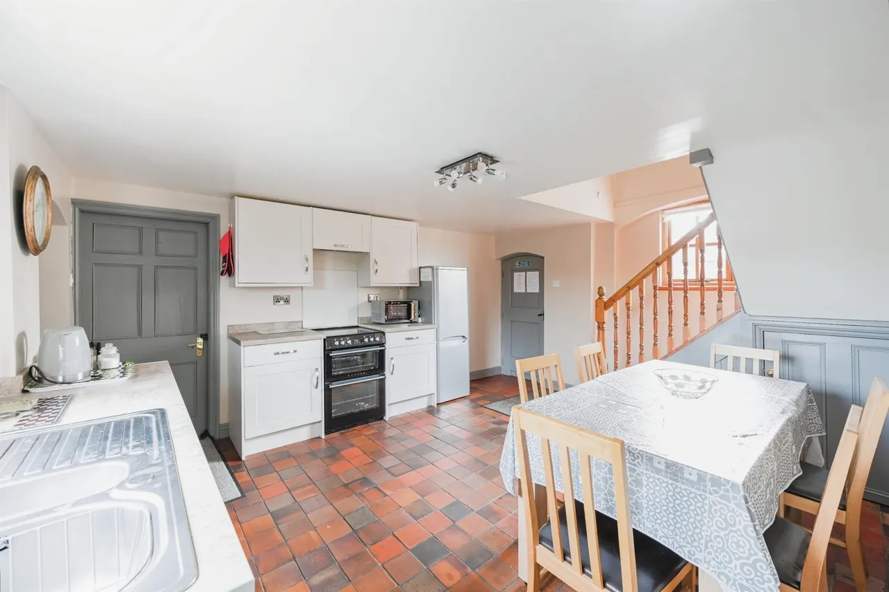 Fieldfare Cottage, Leigh, ST10, photo 4