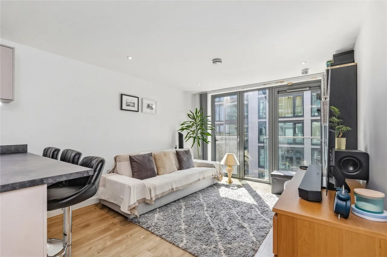 Waterside Way, London, N17, photo 18
