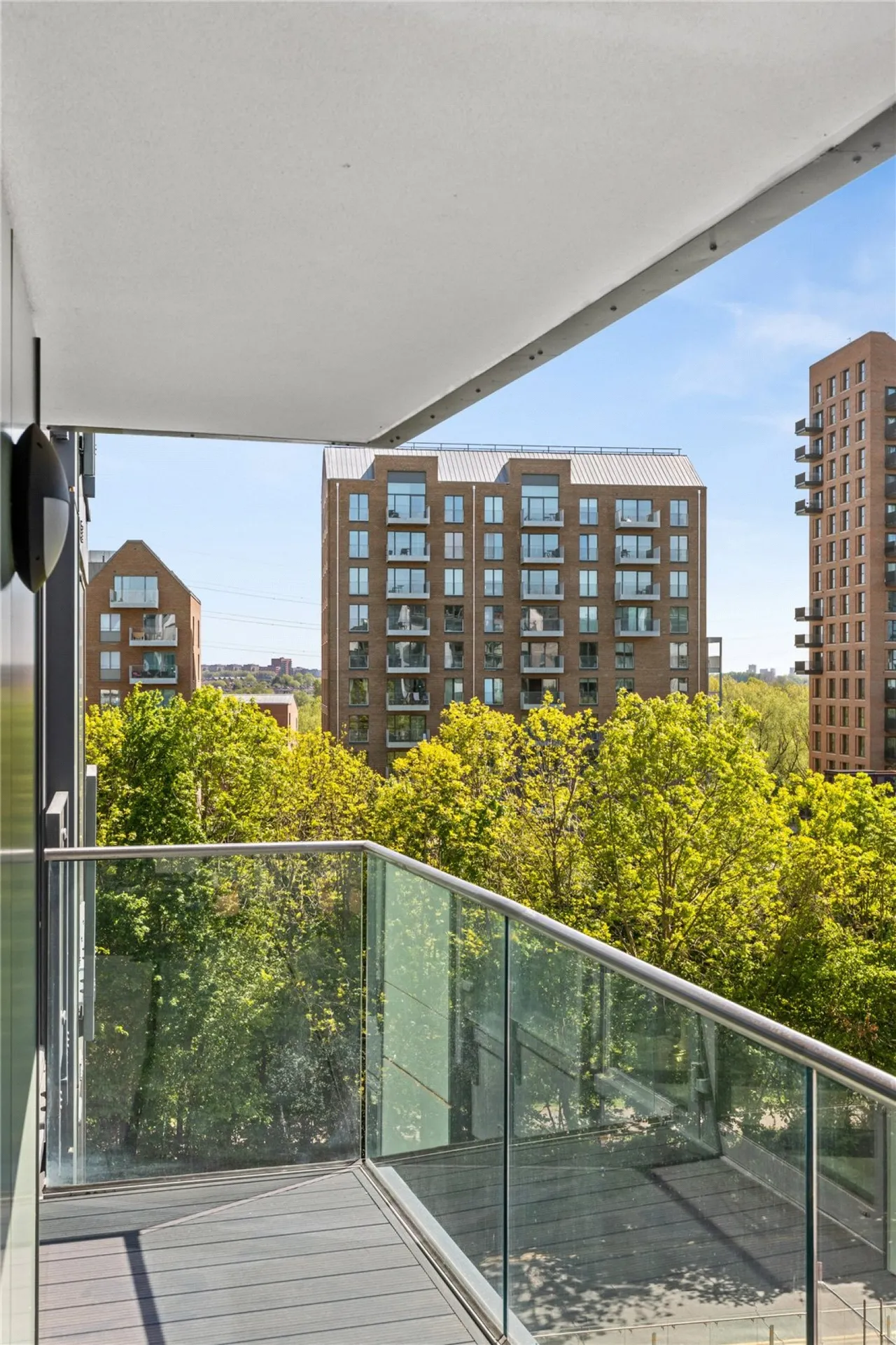Waterside Way, London, N17, photo 30