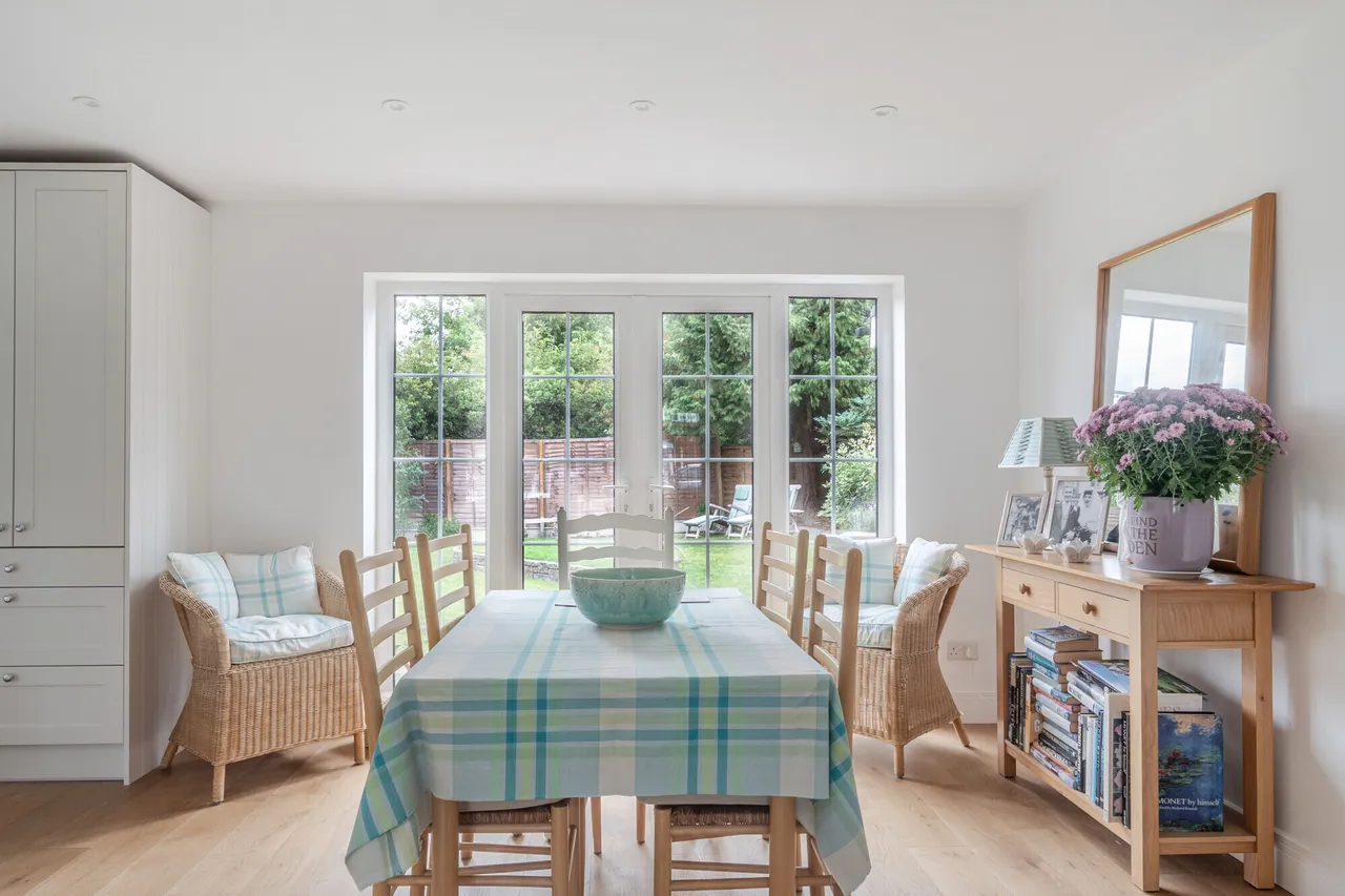 Fir Tree Close, Epsom, KT17, photo 4