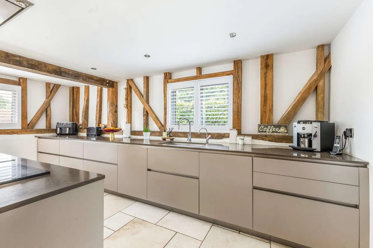 Hewarts Lane, Aldwick, West Sussex, PO21 3DJ, photo 9