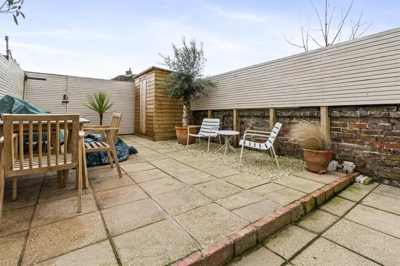 Lyndhurst Road, Worthing, photo 24
