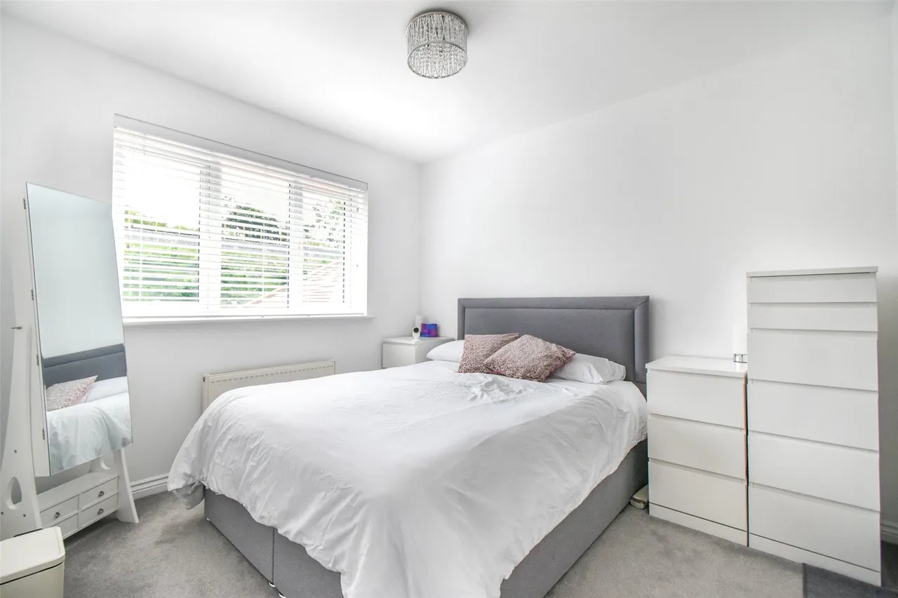 Athoke Croft, Hook, Hampshire, RG27 9UE, photo 8