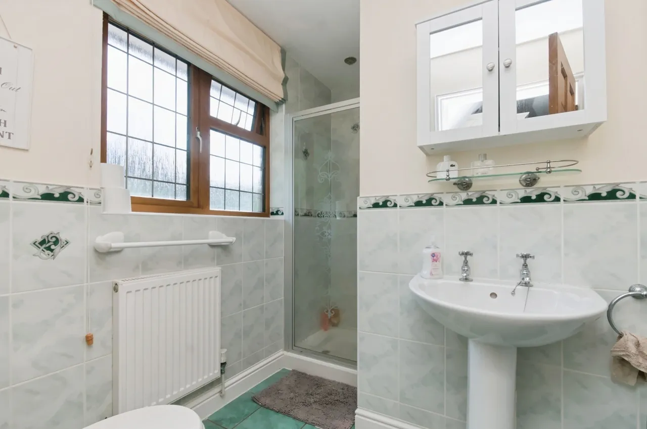 Mill Close, Staplecross, TN32, photo 20