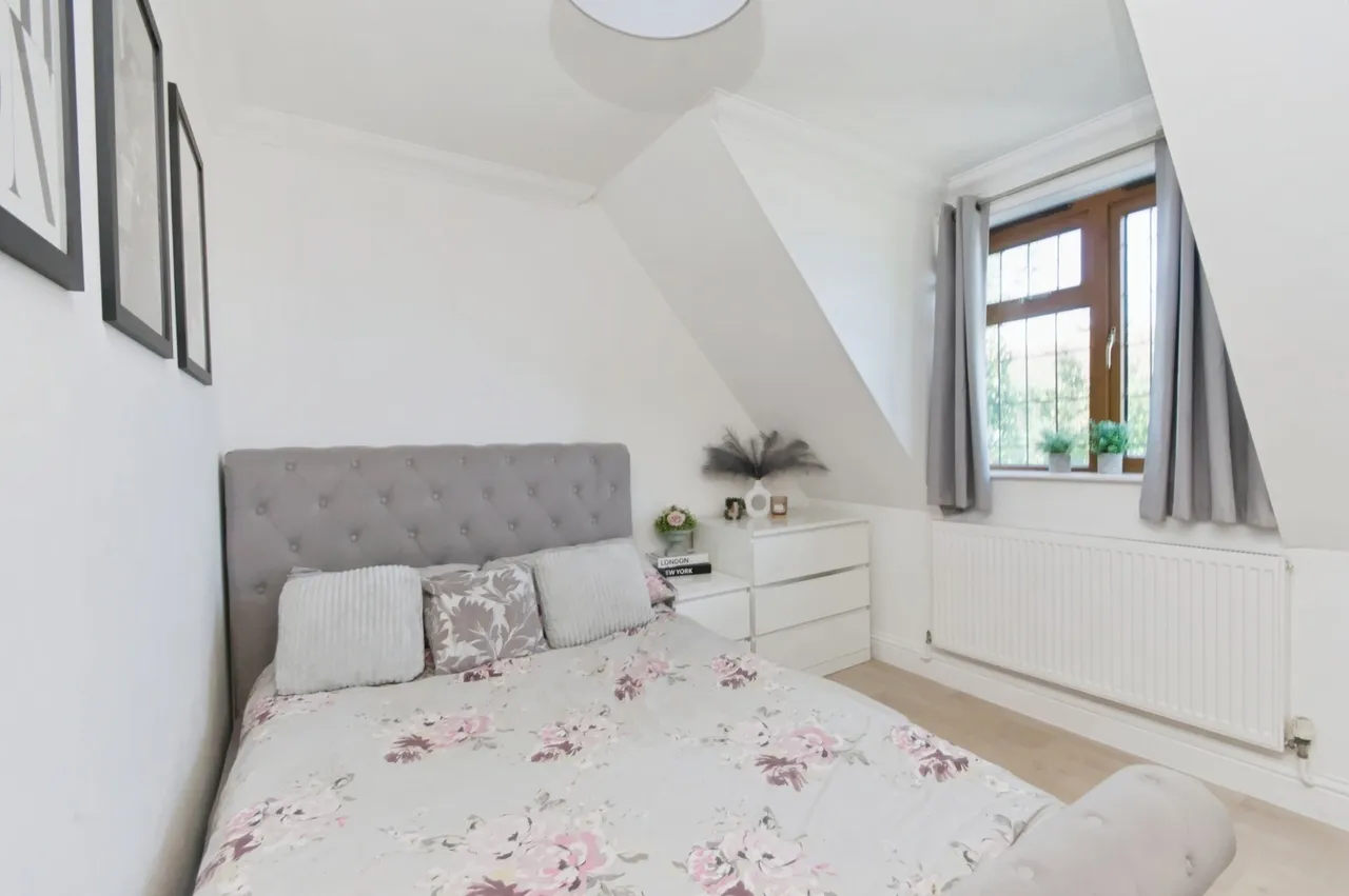 Mill Close, Staplecross, TN32, photo 9