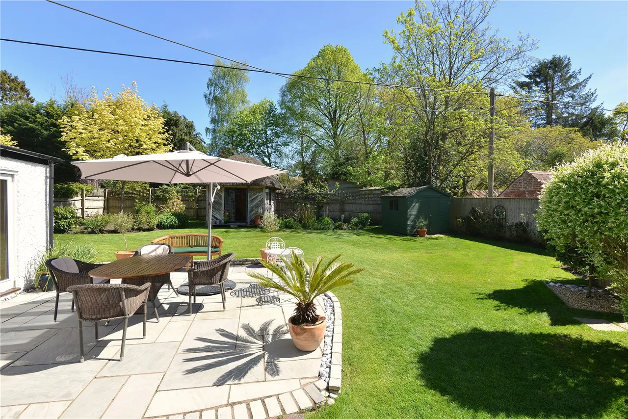 Hyde Lane, Stuckton, Fordingbridge, Hampshire, SP6 2HD, photo 14