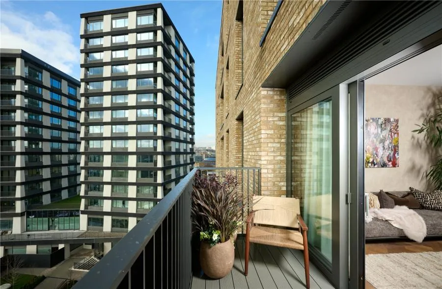 Chalk Farm Road, London, NW1, photo 11