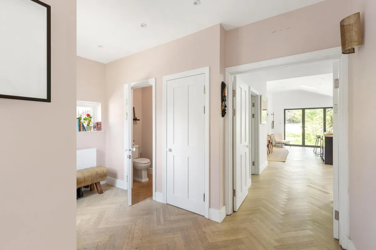 Vallis Way, London, W13, photo 10
