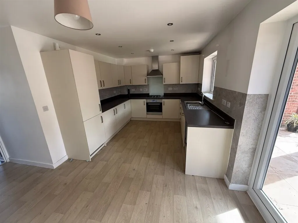 Witham Road, Spalding, PE11, photo 3