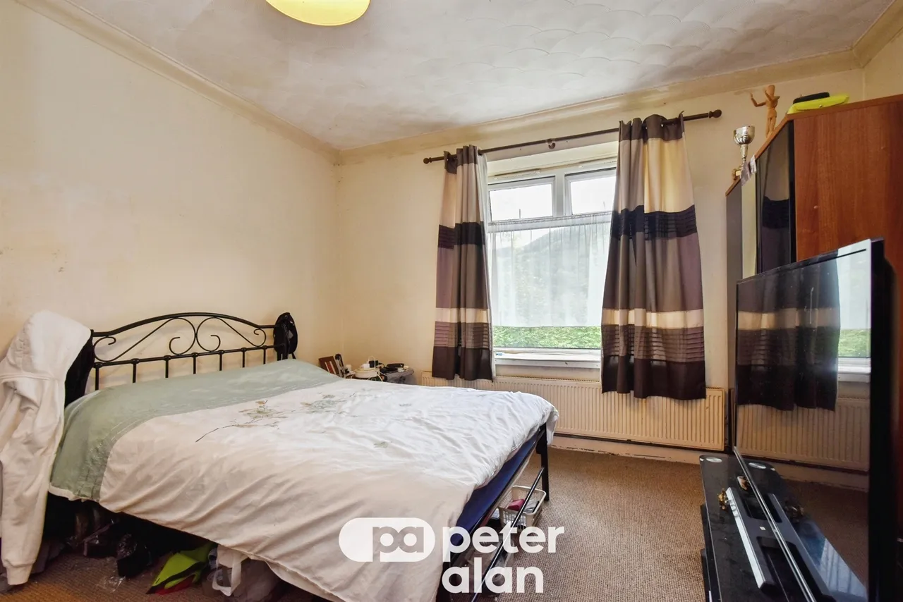 Poplar House Mountain Ash, CF45, photo 14