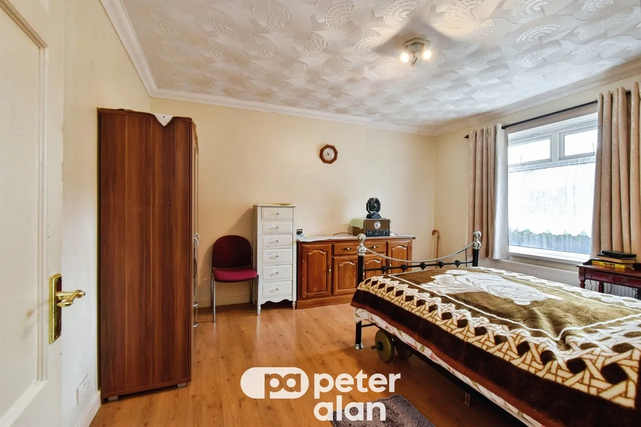 Poplar House Mountain Ash, CF45, photo 16