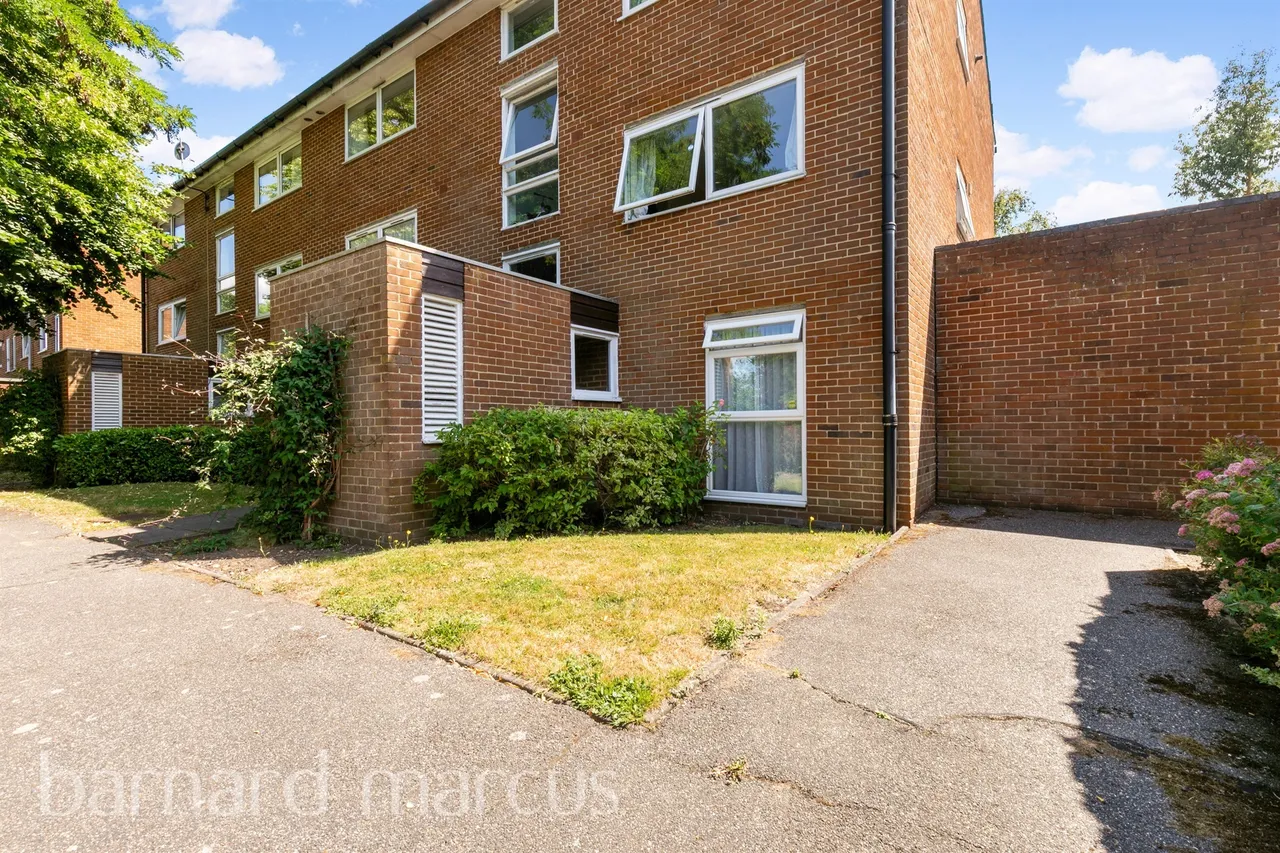 Tidenham Gardens, Croydon, photo 3